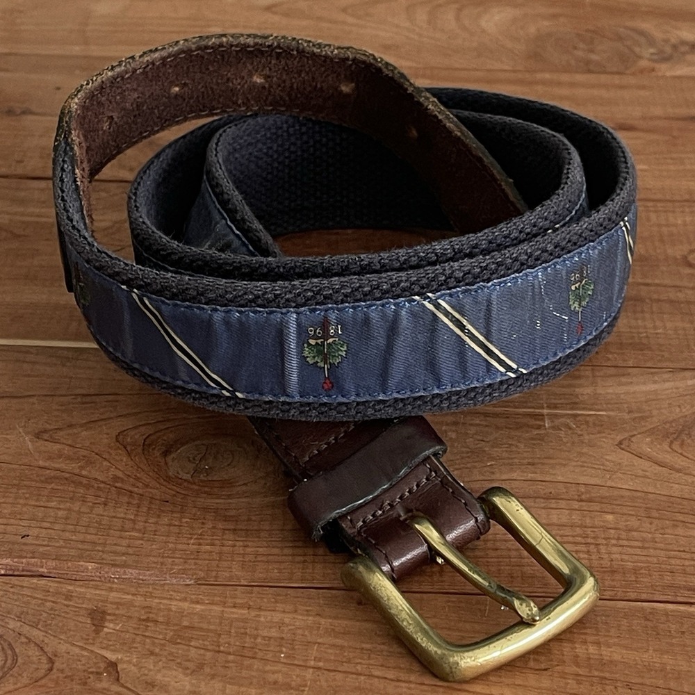Vineyard vines Golf Club Belt Size 42 Blue Golf Clubs 18th Hole Flag